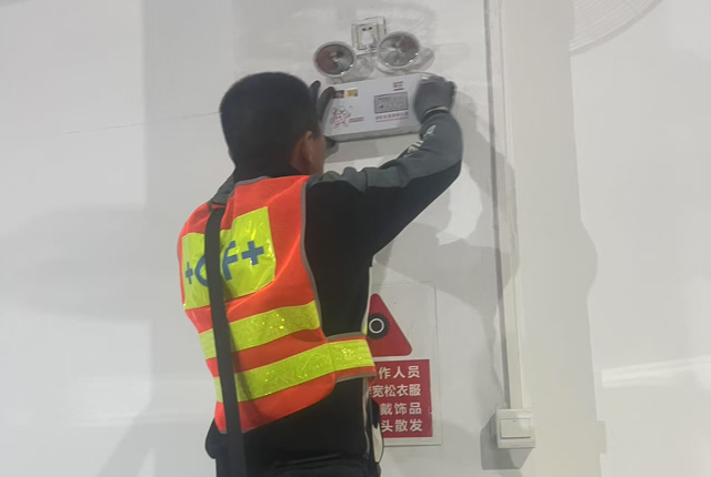 北京寫字樓消防應(yīng)急疏散燈的安裝規(guī)范和驗收標(biāo)準(zhǔn)